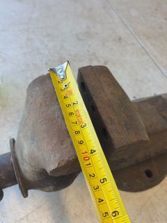 Wilton Chicago USA Bench Vise, 4 Inch Jaws - Image 4