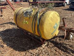 **Alternate Pickup Location and Date** 3pt Pull-Behind Field Sprayer with Yellow Tank - Image 3