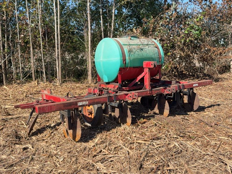 **Alternate Pickup Location and Date** 3-Row Tractor-Mounted Sprayer Cultivator - Image 1