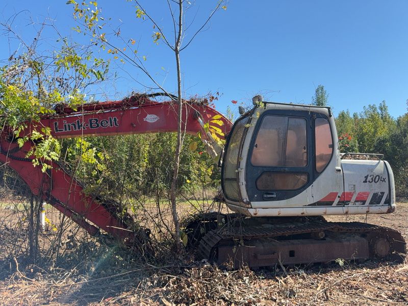 **Alternate Pickup Location and Date** Link-Belt 130 LX Excavator, Key Present, Untested - Image 1