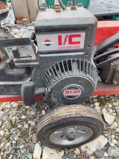 Dayton Pressure Washer w/ Briggs & Stratton Engine - Image 3