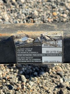 Trailer Hitch With 2in Receiver by Reese - Image 4