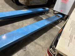 Uline Industrial Pallet Truck - Long Fork - Image 7