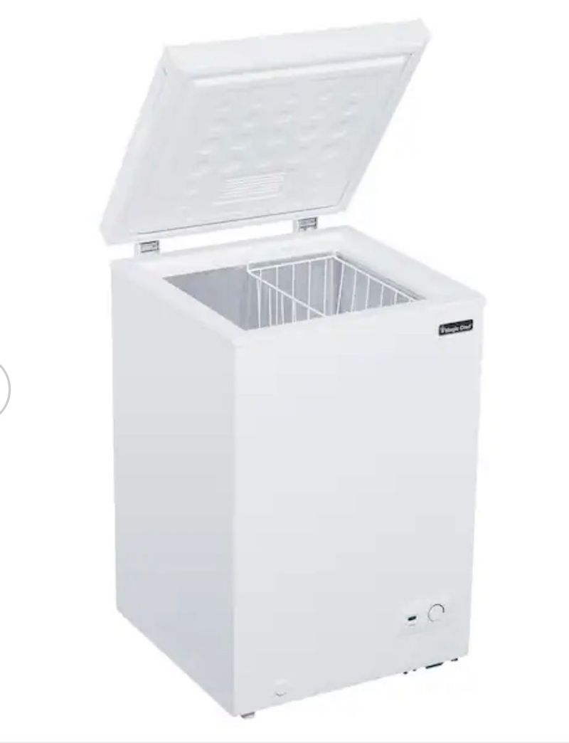 Magic Chef3.5 cu. ft. Manual Defrost Chest Freezer in White - Image 1