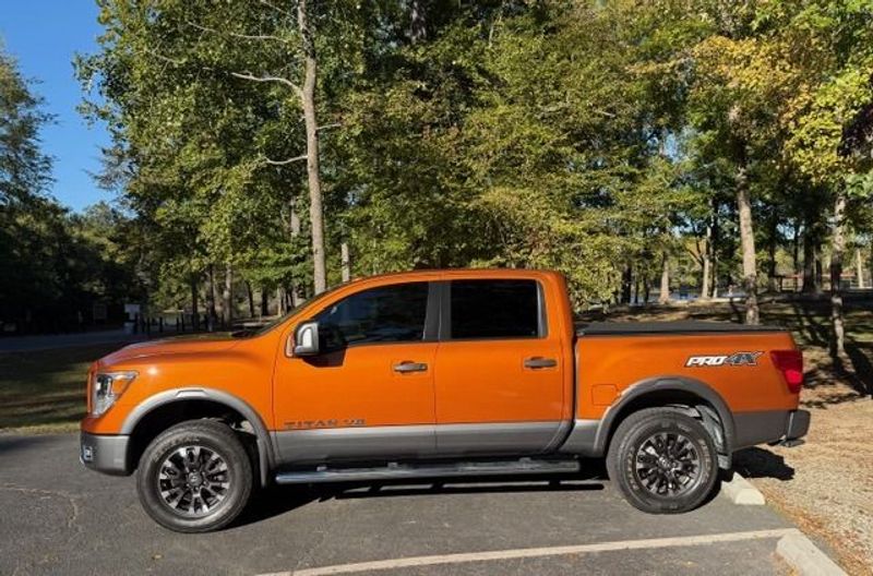 2019 Nissan Titan PRO-4X Crew Cab 4x4