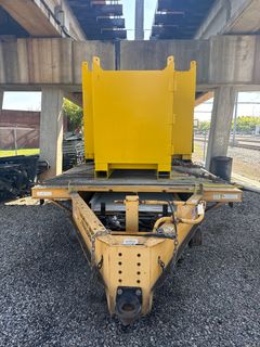 2009 B&A Railquip Road/Rail Equipment Trailer *Alternate Location*  - Image 2