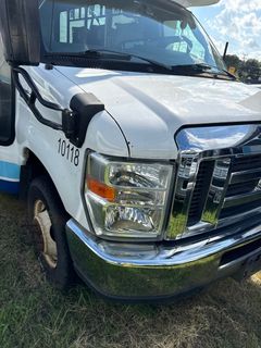 2020 Ford E-450 Starcraft Handicap Accessible Bus *Alternate Location* - Image 11