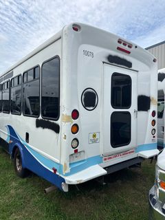 2020 Ford E-450 Starcraft Handicap Accessible Bus *Alternate Location* - Image 5