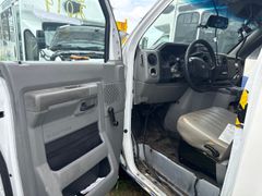 2020 Ford E-450 Starcraft Handicap Accessible Bus *Alternate Location* - Image 6