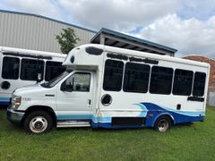 2020 Ford E-450 Starcraft Handicap Accessible Bus *Alternate Location* - Image 1