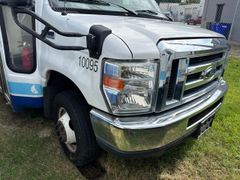 2020 Ford E-450 Starcraft Handicap Accessible Bus *Alternate Location* - Image 12