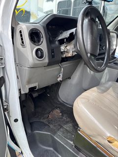2020 Ford E-450 Starcraft Handicap Accessible Bus *Alternate Location* - Image 24