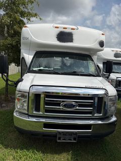 2020 Ford E-450 Starcraft Handicap Accessible Bus *Alternate Location* - Image 2