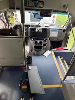 2020 Ford E-450 Starcraft Handicap Accessible Bus *Alternate Location* - Image 23