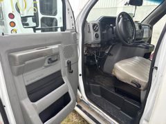 2020 Ford E-450 Starcraft Handicap Accessible Bus *Alternate Location* - Image 5