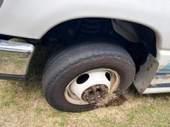 2020 Ford E-450 Starcraft Handicap Accessible Bus *Alternate Location* - Image 8