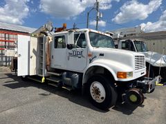 1995 International 4000 Series Service/Crane Truck *Alternate Location* - Image 13