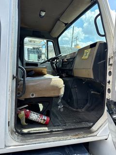 1995 International 4000 Series Service/Crane Truck *Alternate Location* - Image 15