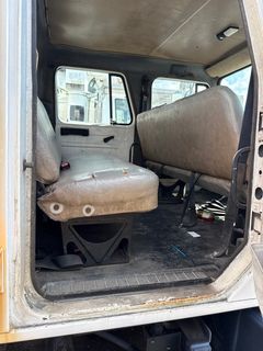 1995 International 4000 Series Service/Crane Truck *Alternate Location* - Image 16