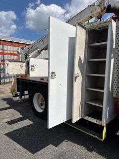 1995 International 4000 Series Service/Crane Truck *Alternate Location* - Image 18