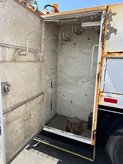 1995 International 4000 Series Service/Crane Truck *Alternate Location* - Image 28