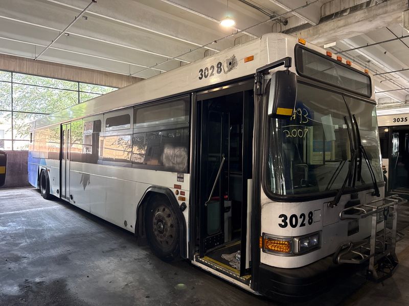 2007 Gillig 40-Foot Diesel Transit Bus - Image 1