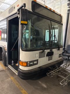 2007 Gillig 40-Foot Diesel Transit Bus - Image 2