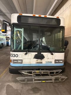 2007 Gillig 40-Foot Diesel Transit Bus - Image 2