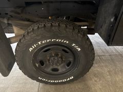2011 Ford F-350 Stake Body Truck - Image 9