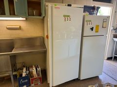 Galaxy Equipment Commercial Refridgerator - Like New  - Image 2