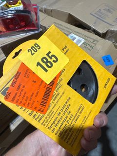 DEWALT5 in. Random Orbit Palm Sander Pad - Image 2