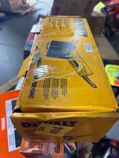 DEWALT7 Amp 4.5 in. Small Corded Angle Grinder with 1-Touch Guard - Image 2