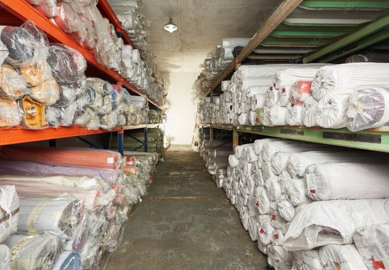 Overstock Carpets and Wallpaper Auction Forestville, MD banner
