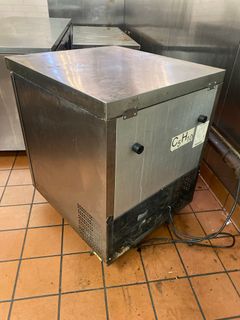 Atosa MGF8405 Undercounter Freezer - Image 5