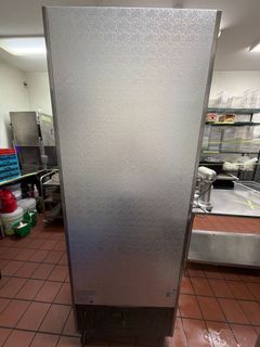 Avantco 1 Door Reach-In Refrigerator 178A19FHC - Image 6