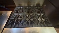 Garland Commercial Range With Broiler - Image 5