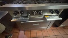Garland Commercial Range With Broiler - Image 6
