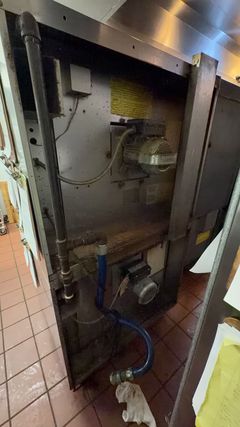 U.S. Range Double Stack Gas Convection Ovens - Image 7