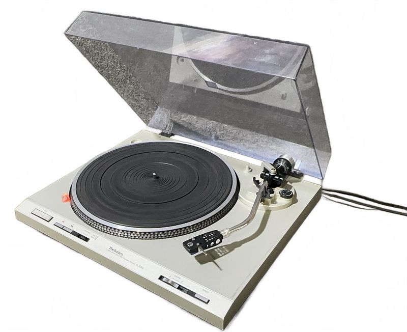 Technics SL-D202 Direct Drive Turntable