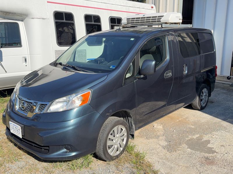 2016 Nissan NV200 SV Refrigerated Van - Image 1