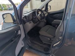 2016 Nissan NV200 SV Refrigerated Van - Image 37