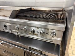 30-Inch Stainless Steel Natural Gas Charbroiler - Image 1