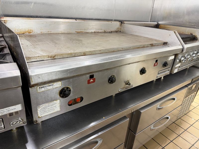 Southbend Commercial Gas Griddle HDG-48 Stainless Steel - Image 1