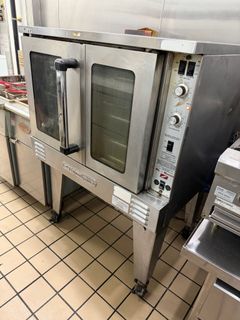 Natural Gas Convection Oven on Casters - Image 1