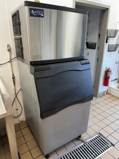 Commercial Ice Maker and Bin, Avantco 194MCF530A - Image 2