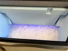 Commercial Ice Maker and Bin, Avantco 194MCF530A - Image 3