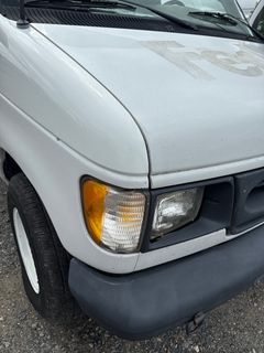 2002 Ford E-150 Cargo Van  - Image 10