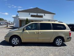 2010 Kia Sedona  - Image 1