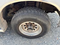 1992 Ford F150 XLT 4x4  - Image 11