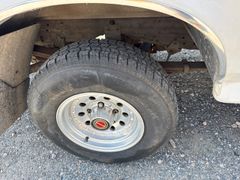 1992 Ford F150 XLT 4x4  - Image 14